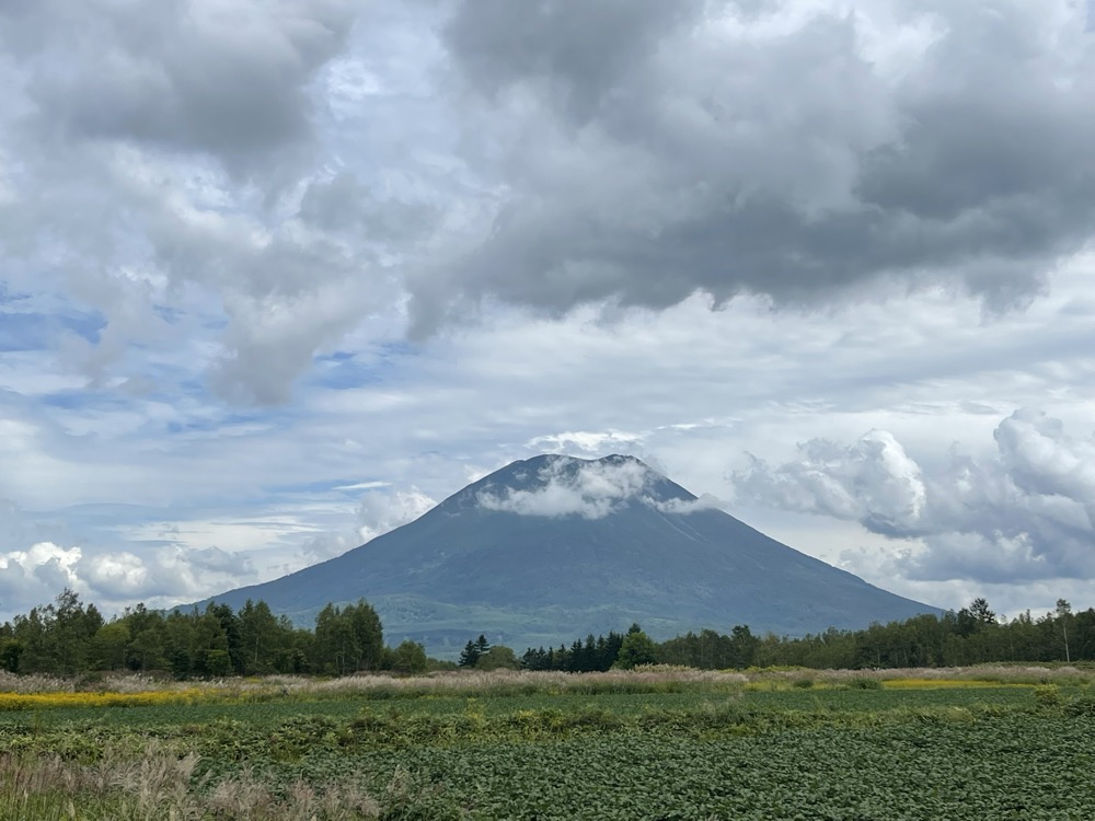 羊蹄山（蝦夷富士）