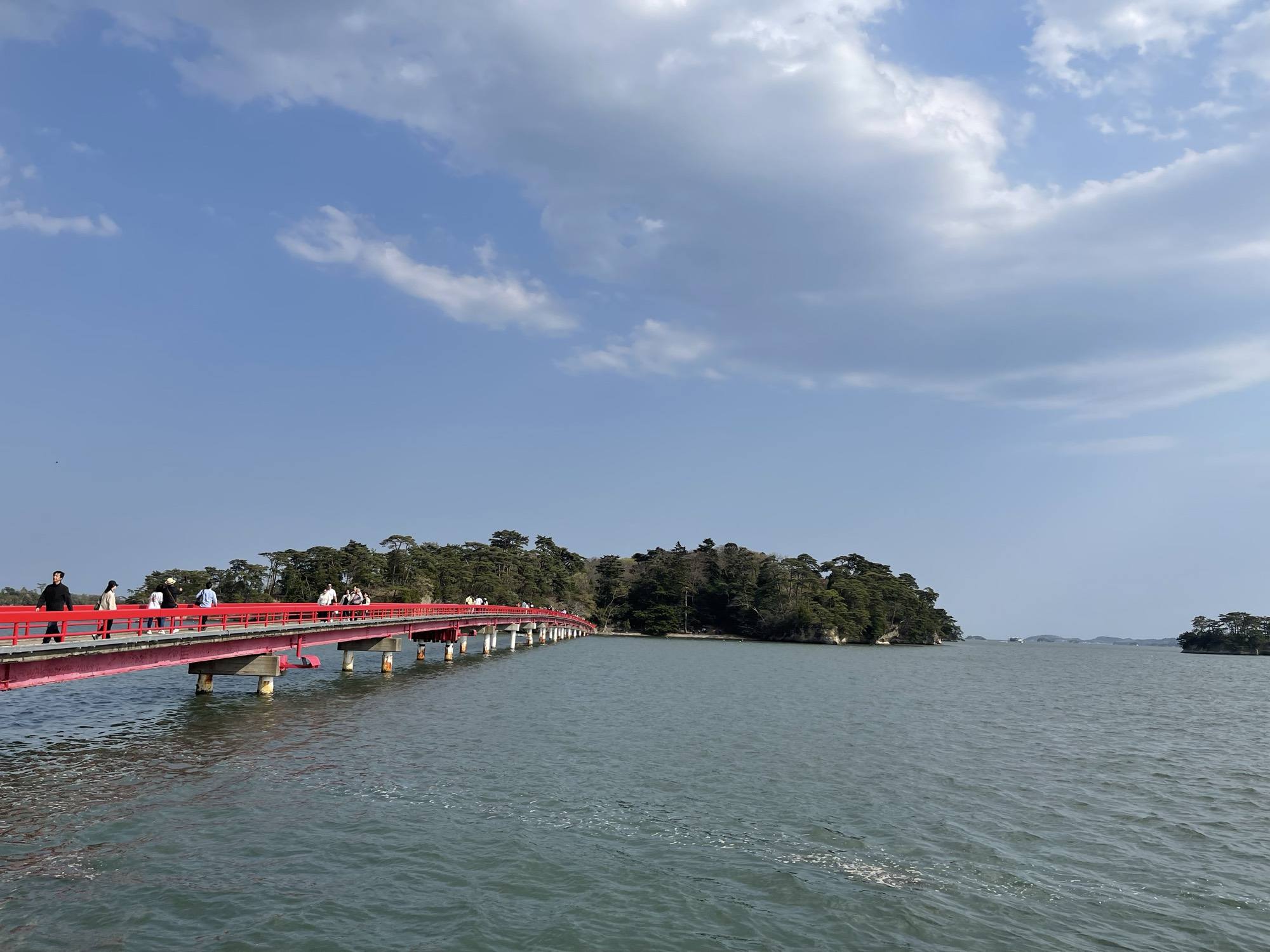 日本三景・松島を遊覧船でめぐる｜島々の海で、宮城の旅を終える