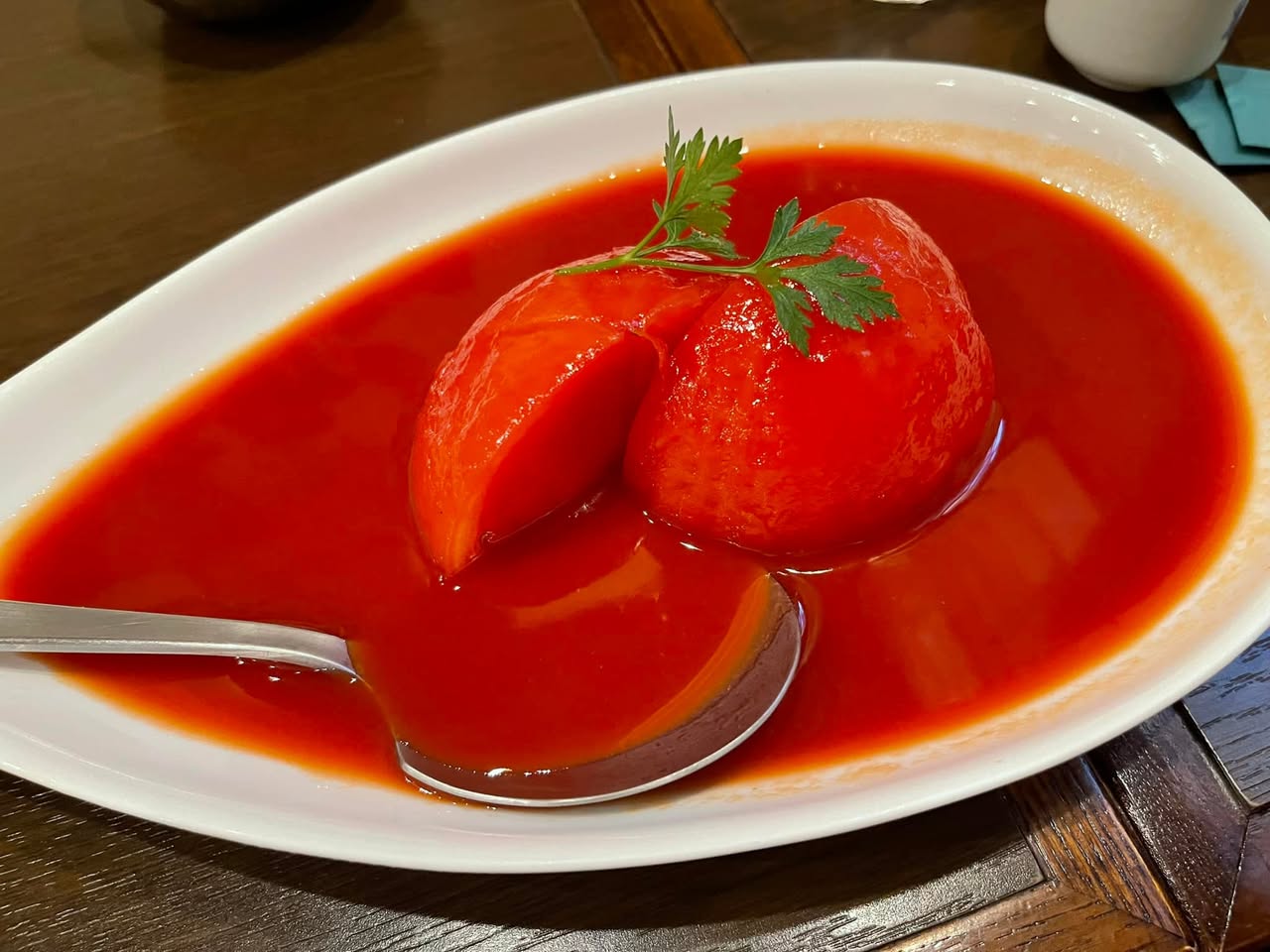 丸ごとトマト料理