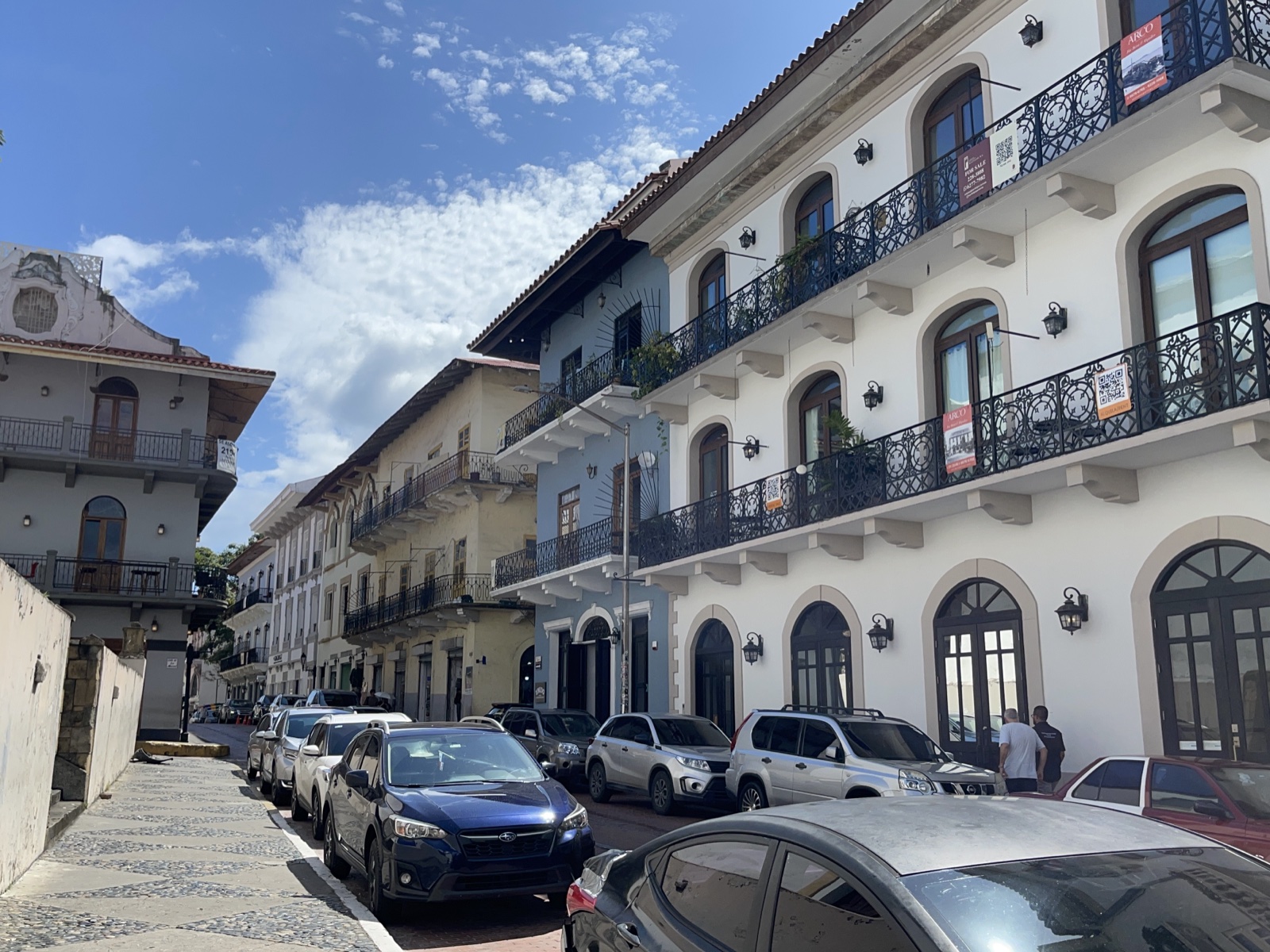 カスコビエホの石畳の通り