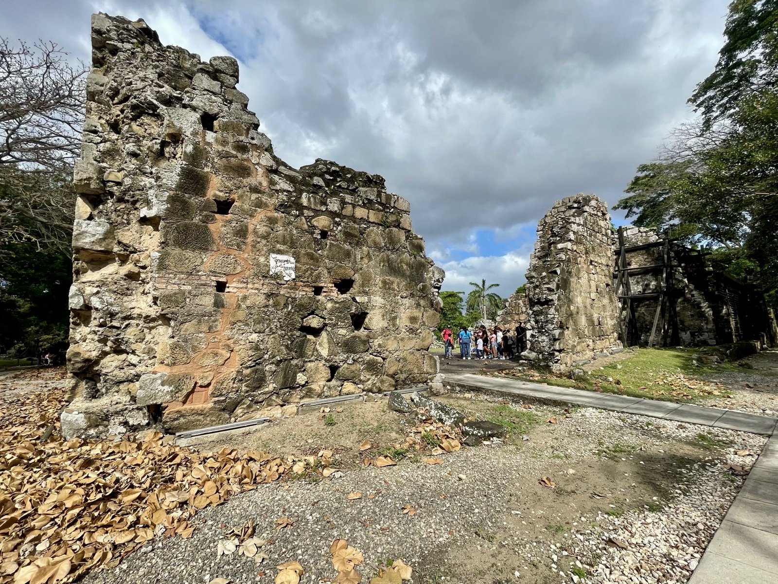 パナマ・ビエホの石造りの廃墟